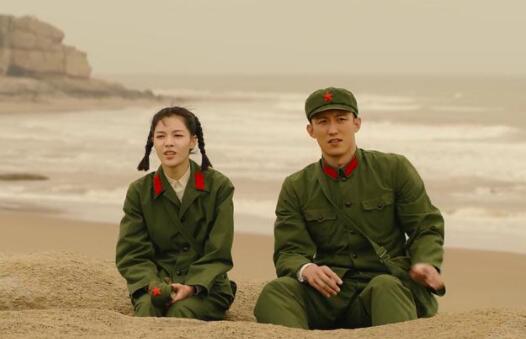 《王牌部队》这部剧讲述了顾一野、高粱、蒋南征等人的军旅生涯