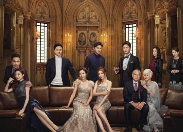 《家族荣耀》女主发现丈夫出轨，小三直接主动告知自己已经存在多年