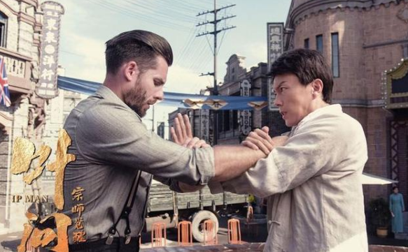 《叶问宗师觉醒》民间歌颂的民族英雄搬上荧幕