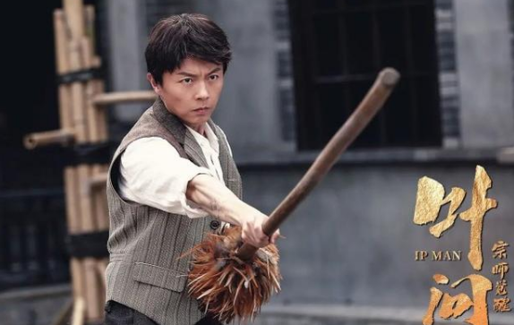 《叶问宗师觉醒》叶问用咏春拳捍卫了国人尊严