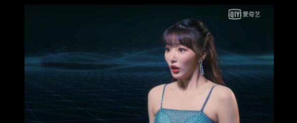 《潇洒佳人淡淡妆》是由曲荣达执导，孔雪儿、晏紫东领衔主演