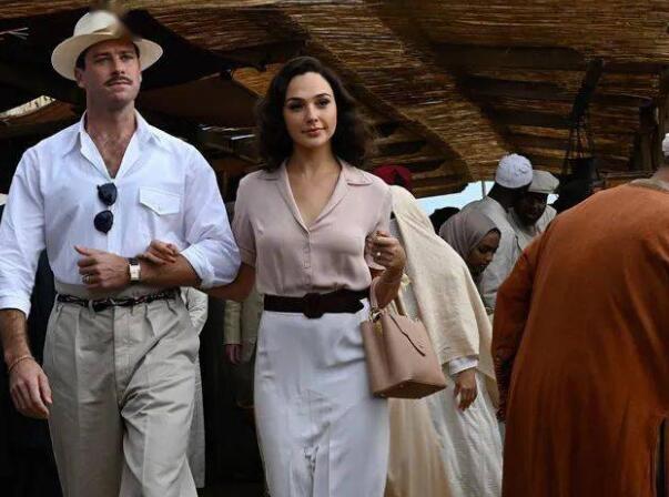 《尼罗河上的惨案》聚集起奢华的全明星阵容