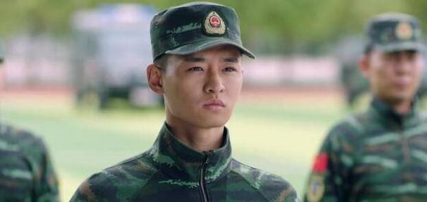 《特战行动》是挺好看的就是更新得太慢了