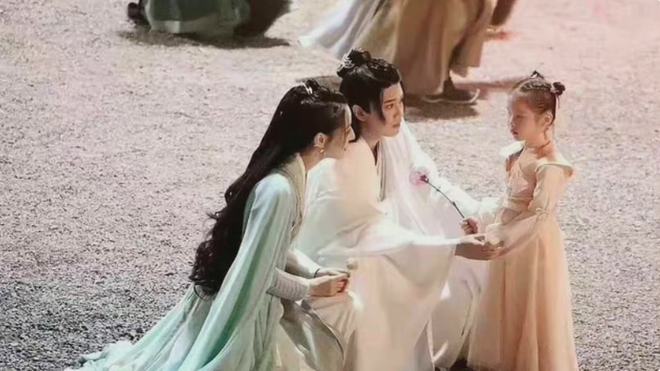 《与君初相识》男女主历经千难万险，最终修成正果