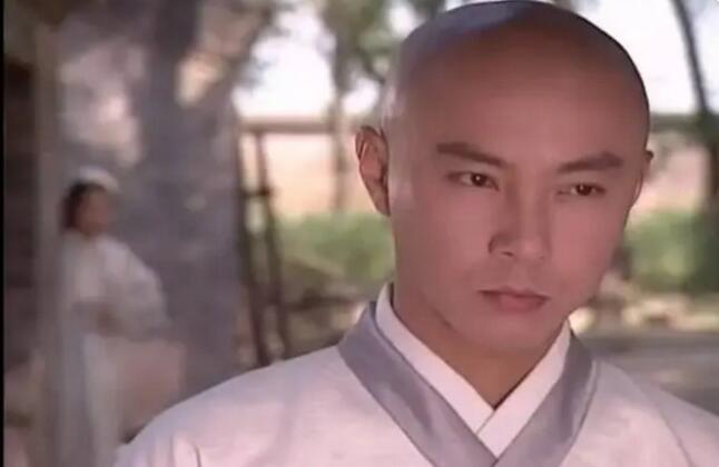 《与君初相识》继男女主以后，又一个网友关注的目标。