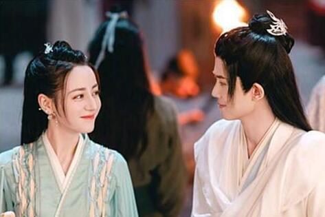 《与君初相识》继男女主以后，又一个网友关注的目标。