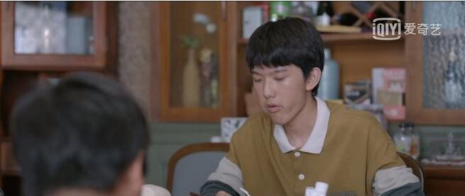 《心居》家中住六口人，三个姓冯。