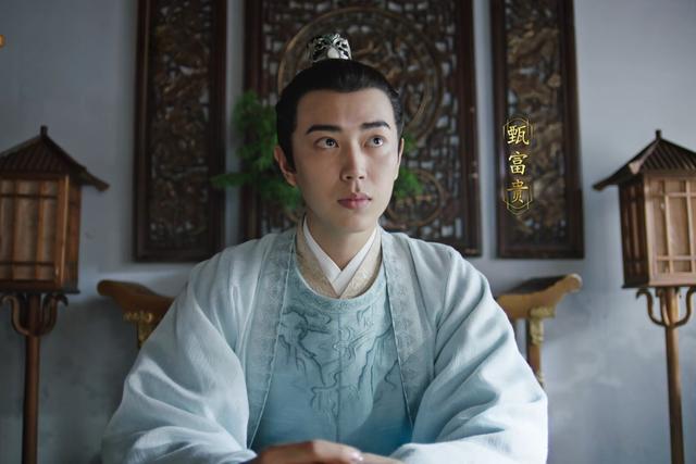 《玉面桃花总相逢》甄老板会是大反派吗？