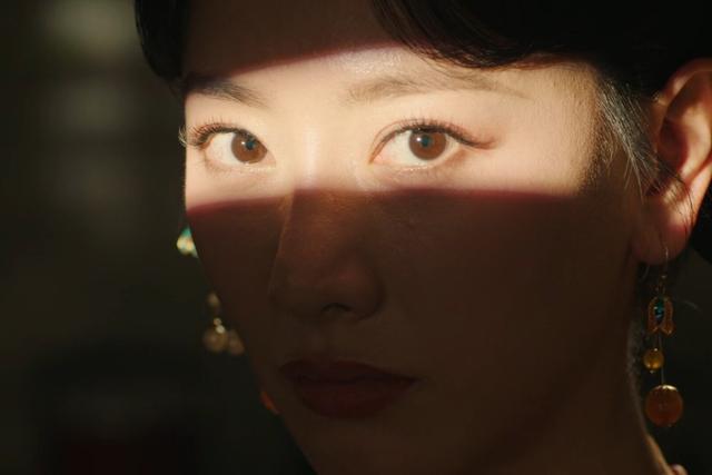 《玉面桃花总相逢》甄老板会是大反派吗？