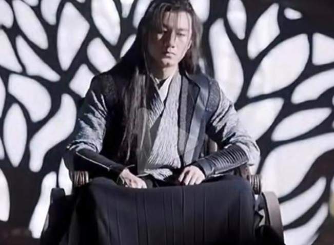 《恰似故人归》林昊青继承了他爸的轮椅，真是最惨男二