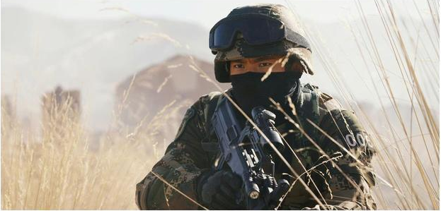 《特战荣耀》恭喜燕破岳喜提军旅生涯中第三位老师！