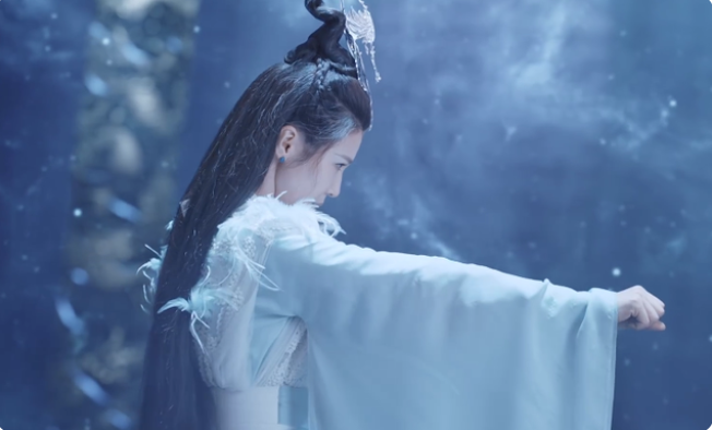 《恰似故人归》终是一代凤凰陨落，与梦中人相见