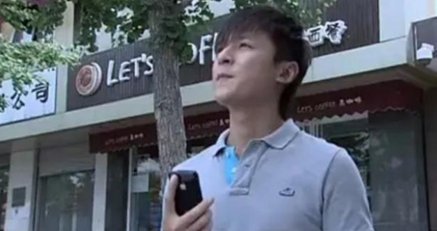 《欢迎光临》 朱雨辰:早年成名。我曾经爱上了汤唯，因为我妈妈43岁了还单身。