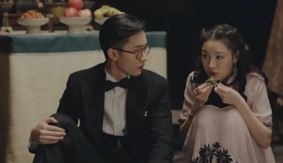 《传家》：易钟杰结局反转。这个下意识的动作暴露了对阿媛的感情