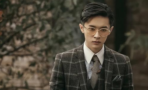 《传家》：易钟杰结局反转。这个下意识的动作暴露了对阿媛的感情