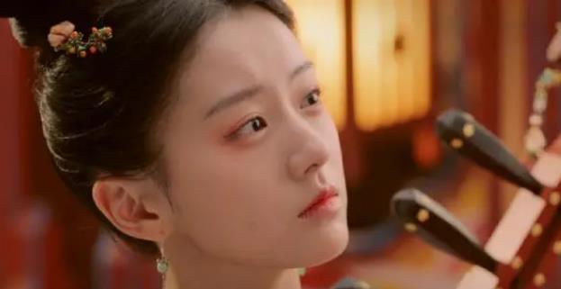 《花朝秋月夜》开播，2小时冲到榜单第一，男女演技惊艳。