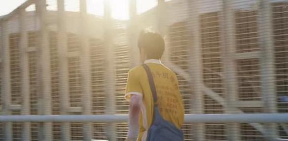 《奇迹·笨小孩》演绎了少数人的成功，却证明了奇迹是人创造的。