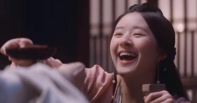 《星汉灿烂》：原著中未播的高甜镜头，凌不疑放手后程少商紧紧抱着凌不疑