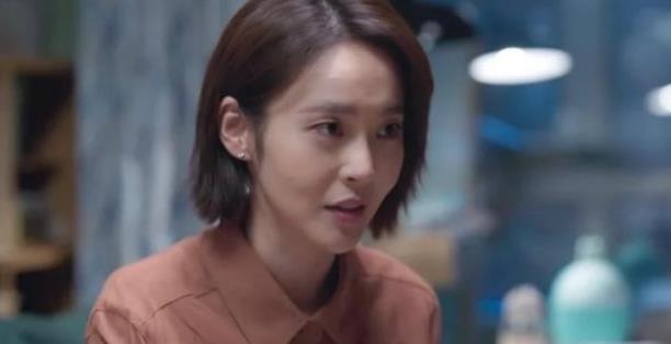 《欢乐颂3》开播之初，唱衰的声音不少，凑个热闹去看了看。