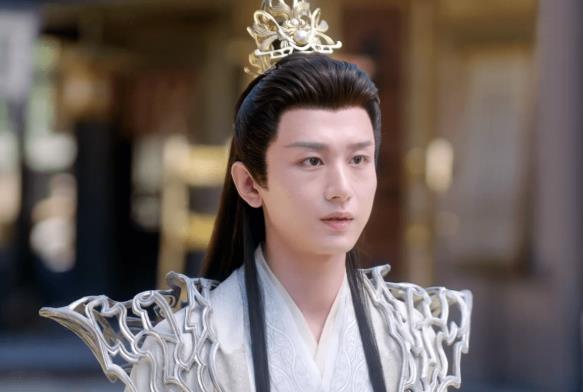 《沉香如屑》好的爱情是有条件的，你需要很强的能力，你需要很高的价值。