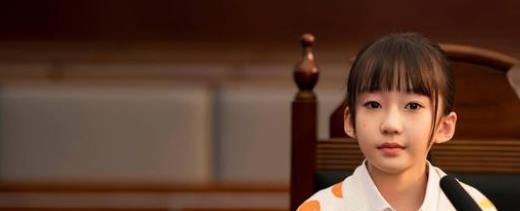 《玫瑰之战》唐小樱出庭作证宋婚内出轨，顾念胜诉。