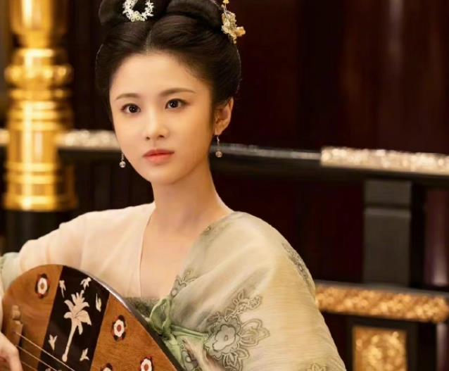 《我们这十年》展现出了很多的时代特色以及深厚的文化底蕴