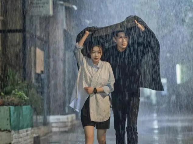 《我的秘密室友》卢凌风这个角色让沉寂几年的杨旭文再次成了被关注的对象。