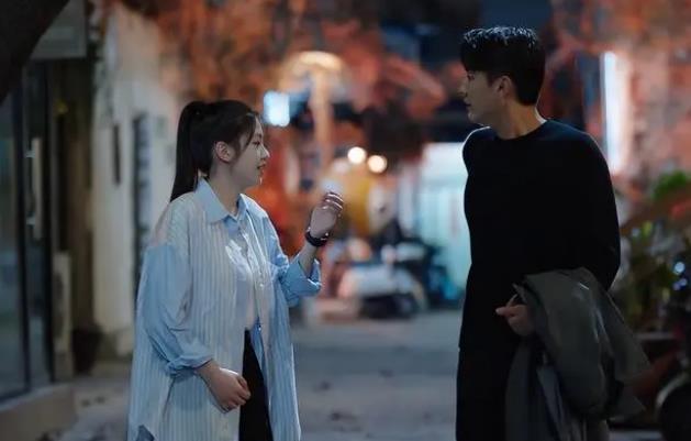 《我的秘密室友》恐怖的元素，时间的重合，故事的精彩