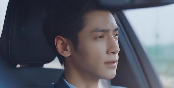 《追光者》女主人设差，跳摆脱不掉老套感情