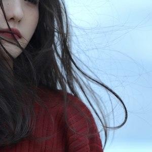 《50 feet》与《自卑感》哪首更绕梁三日