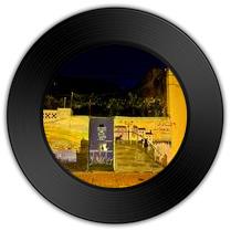 《亲密爱人》与《万有引力》哪首唱功更深入心灵