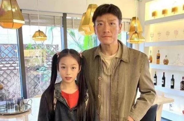 《狂飙》“小黄瑶”艺人真实身份曝出