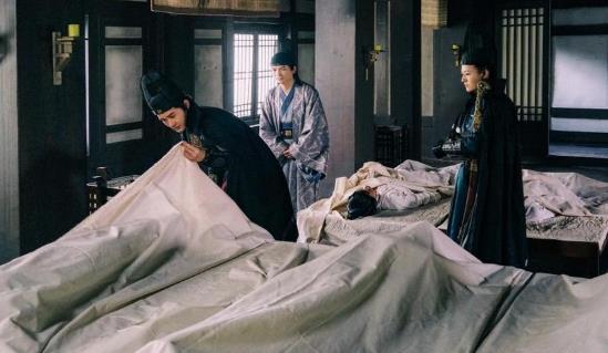 《乌衣夜行》悬疑感十足大战一触即发