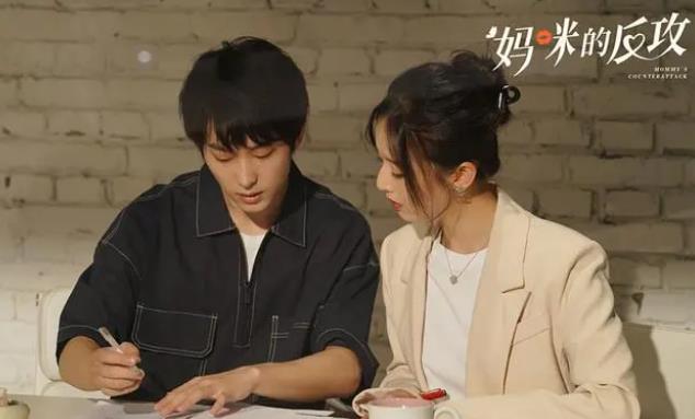 《妈咪的反攻》首播,讲的是“妻子复仇”的故事