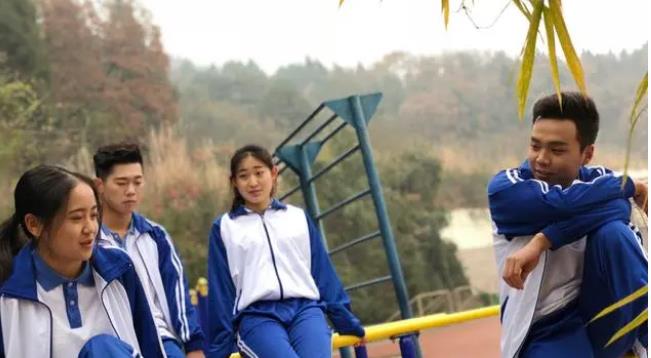 《曾少年之小时候》又会给他们平静的小生活带来怎样的变化？