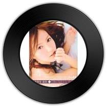 《 月儿弯弯》与《 Love me like i'm not made of stone》哪唱功娓娓动听 