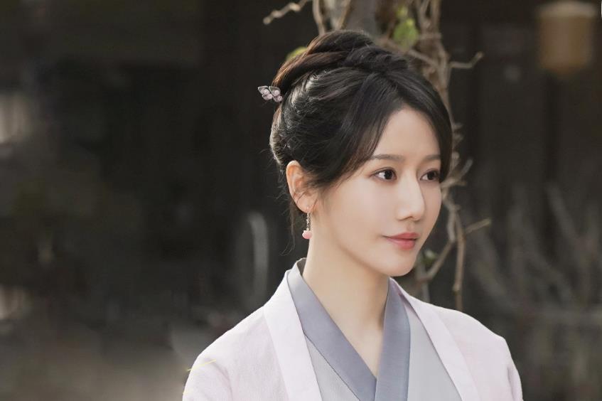 从嫉妒心生的小人物到终极报应，连花儿被赶上绝路