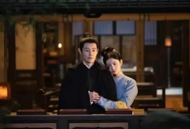 《为有暗香来》华戎舟与宗主仲溪午的对比分析