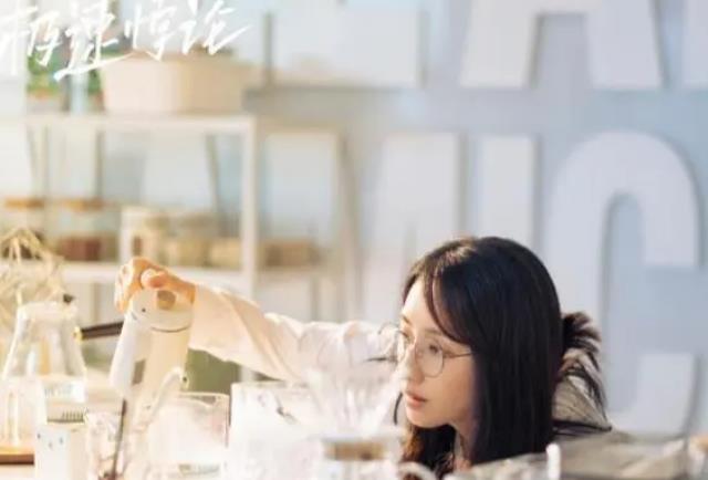 《极速悖论》以及主演们的精彩表现，赢得了观众的高度评价