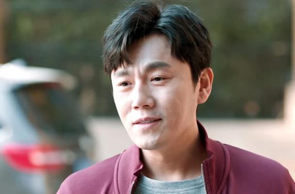 《小满生活》父子之间的断裂与矛盾