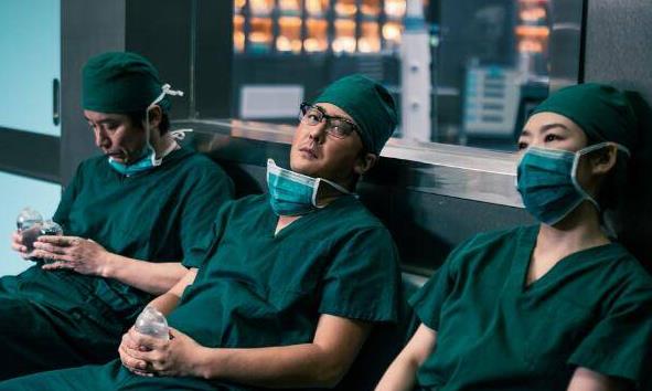 王耀庆火了！《非凡医者》中的爸爸角色引发观众热议