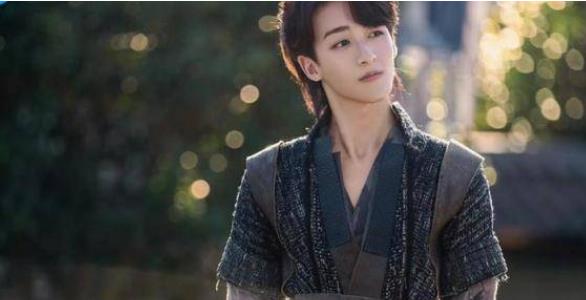 青春魔幻剧《斗破苍穹之少年归来》震撼播出，青少年英雄萧炎成长故事扣人心弦