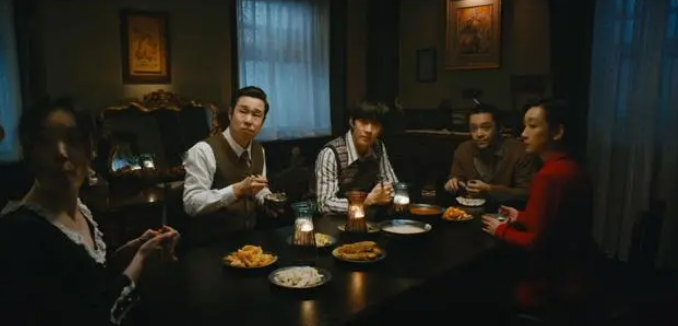 《全员嫌疑人》：推理与情感的较量！