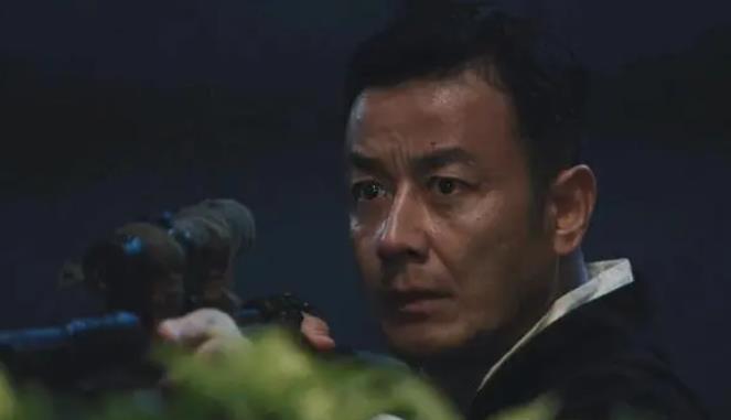 《暗夜与黎明》暗夜中不屈的选择：徐巍的斗争  